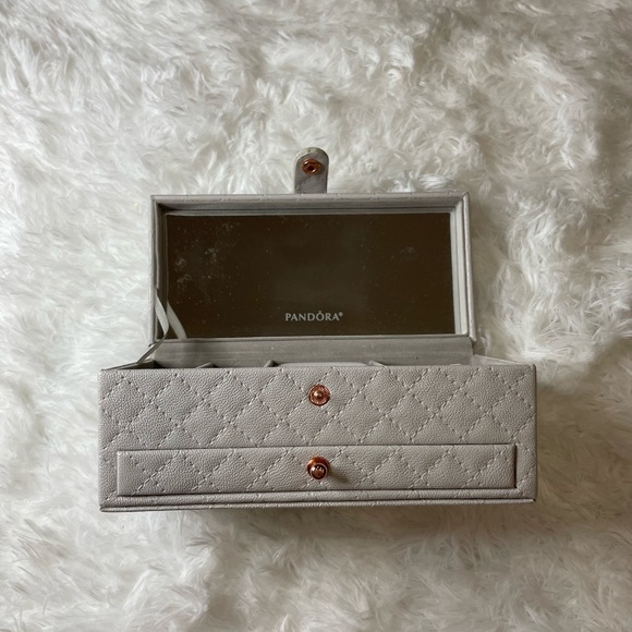 Pandora Jewelry Box - Picture 4 of 5